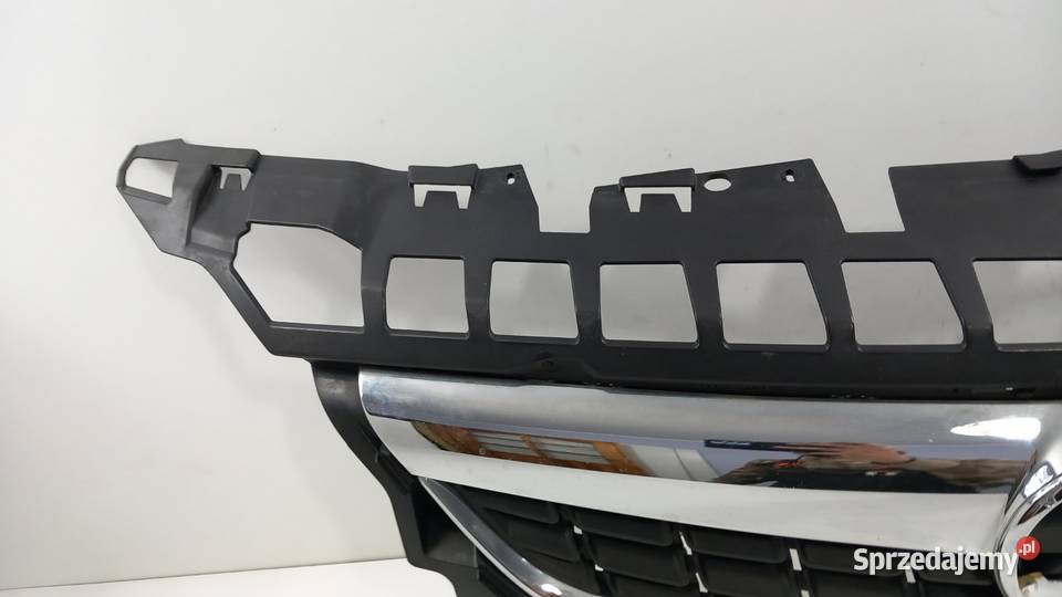 OPEL ASTRA J ATRAPA GRILL CHROM osobowe wielkopolskie sprzedam