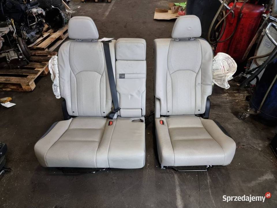 FOTELE KANAPY LEXUS RX350 osobowe Lipno