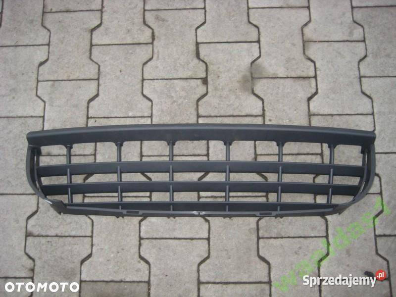 VW CRAFTER KRATKA ZDERZAKA PRZEDNIEGO 2E0807835A osobowe Rakoniewice