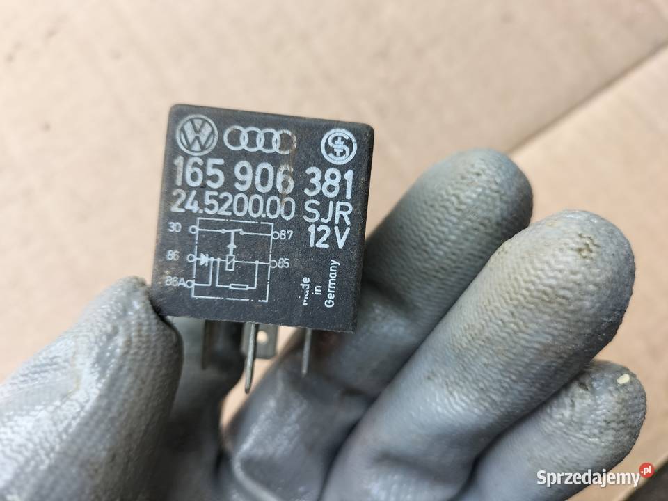 PRZEKAŹNIK 30 165906381 osobowe Kamień-Kolonia sprzedam