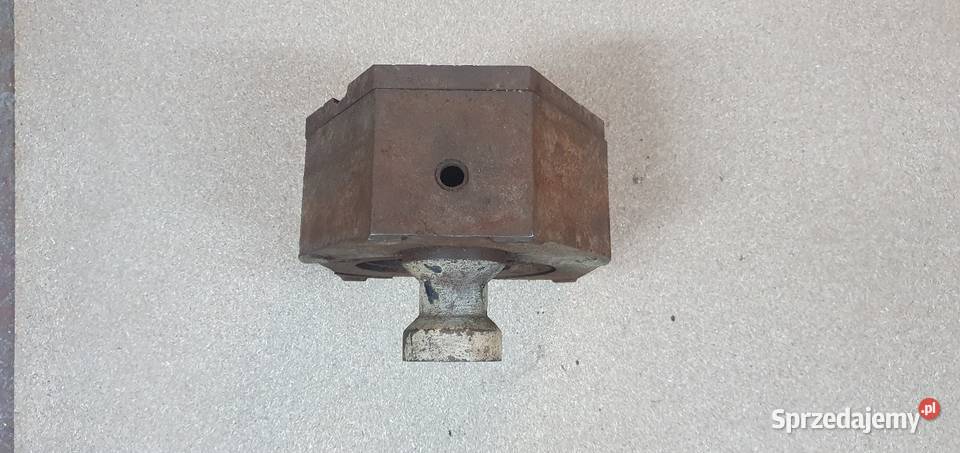 Obudowa mechanizmu maszyny wieloczynnościowej Ryki