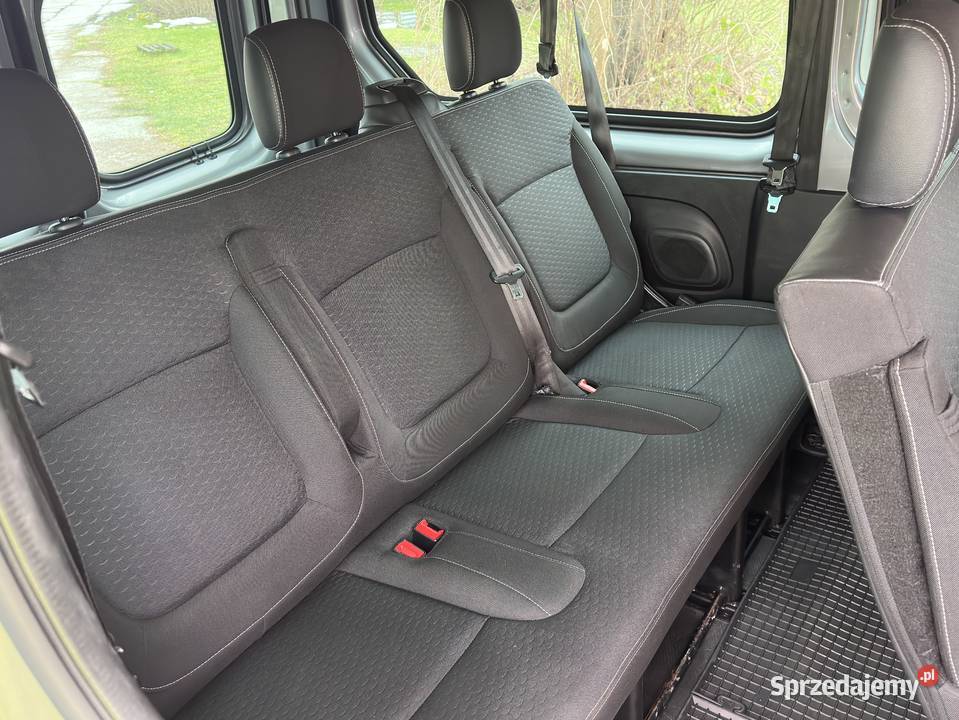 Opel Vivaro 9osobowy małopolskie Myślenice