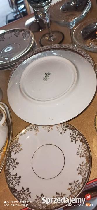 Talerzyk deserowy C T Biało złoty Gdańsk