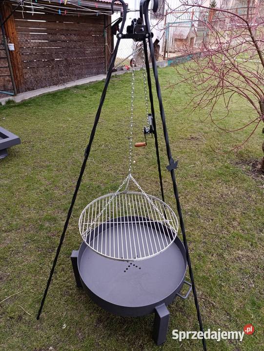 Trójnóg do grilla z kołowrotkiem solidny pod Orawka