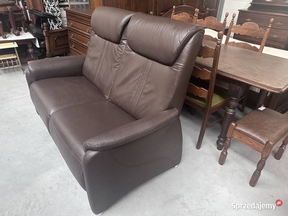 Ładna skórzana sofa kanapa dwuosobowa