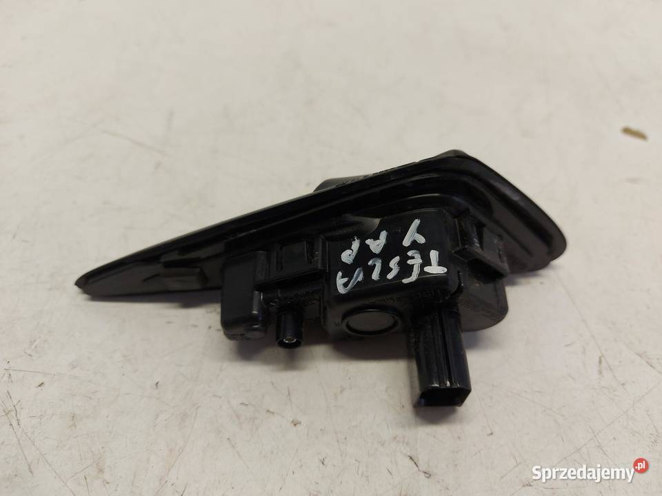 TESLA MODEL Y 2022r KAMERA KIERUNKOWSKAZ PRAWY