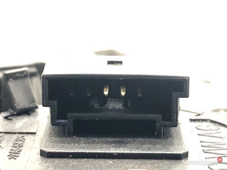 LAMPA SUFITOWA VW POLO V 6Q1947105Q Hatchback