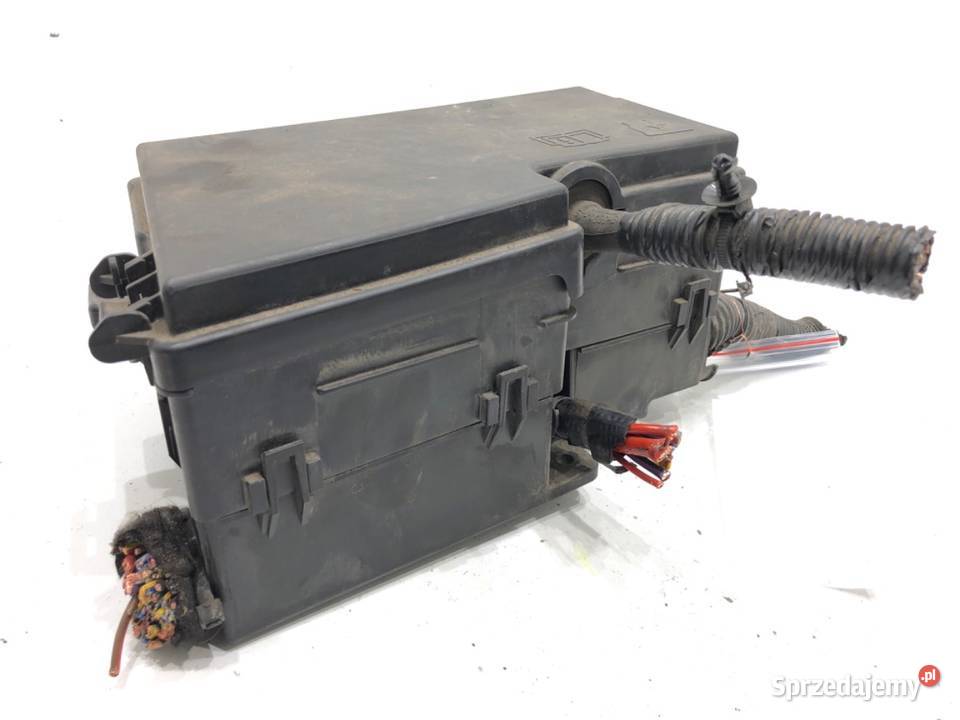 SKRZYNKA BEZPIECZNIKÓW FORD TOURNEO AV6T14A142AB podkarpackie