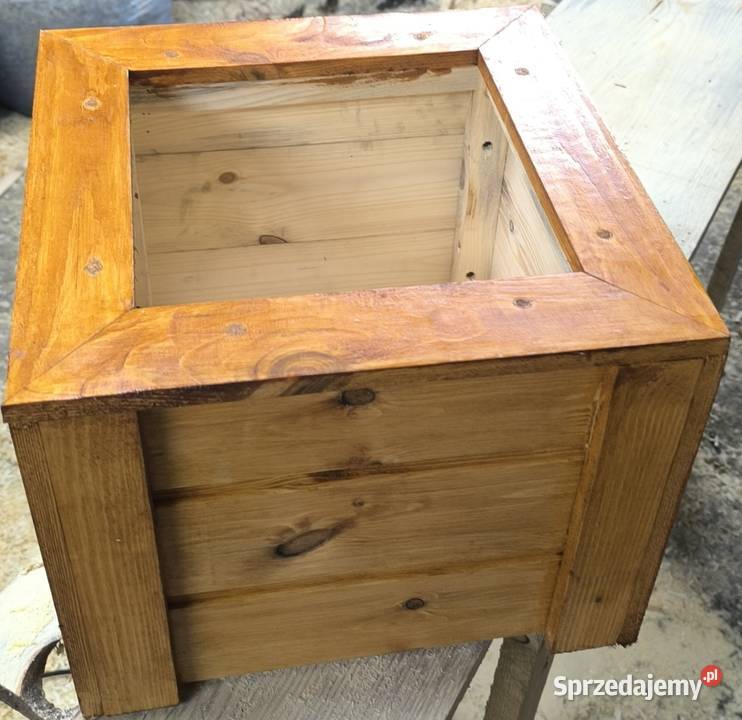 doniczki drewniane różne rozmiary Doniczki i osłonki Żuromin