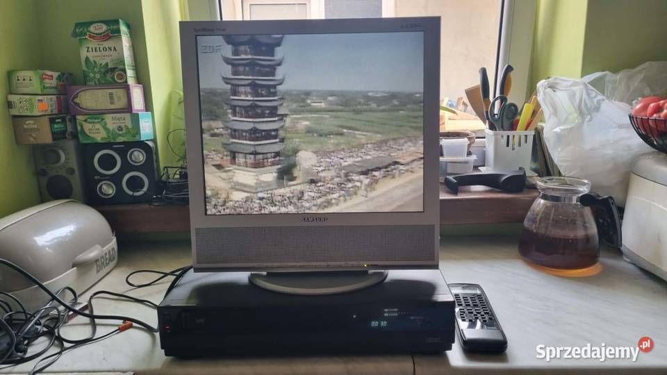 Magnetowid VHS Loewe OC 930H VPS HiFi Stereo z Magnetowidy