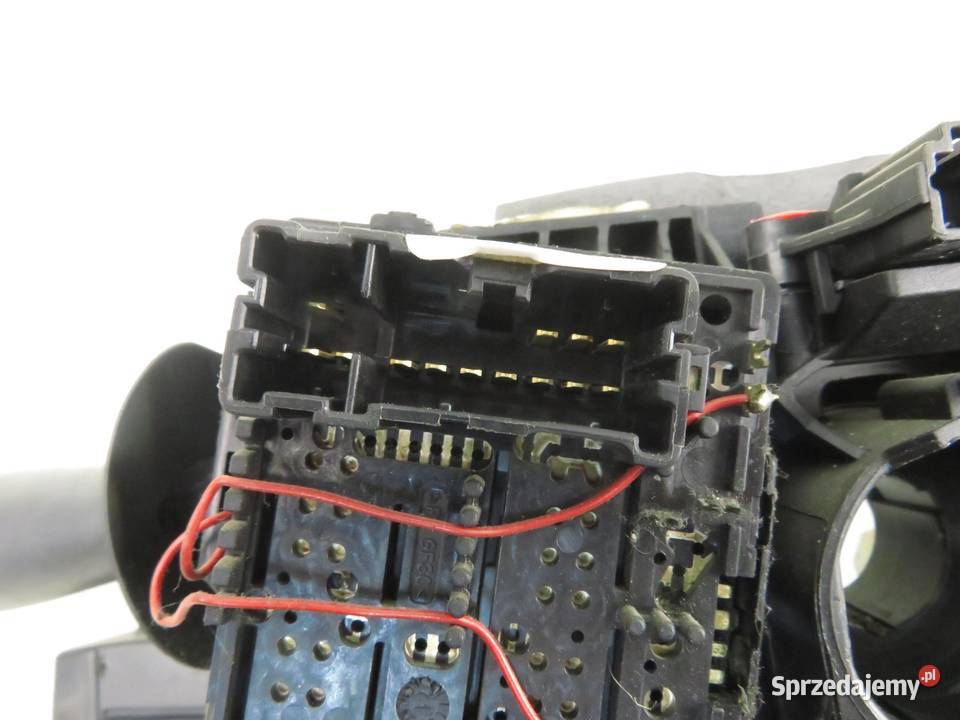 PRZEŁĄCZNIK ZESPOLONY DACIA DOKKER 681728631R