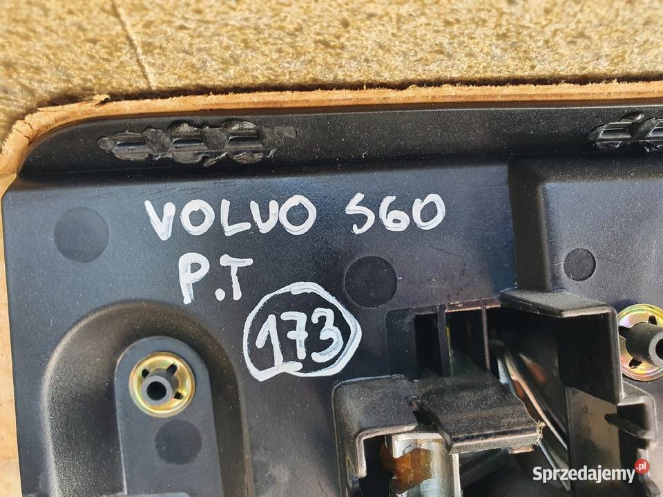 Volvo S60 TYLNY TYLNI BOCZEK DRZWI PRAWY TYŁ osobowe Rudka