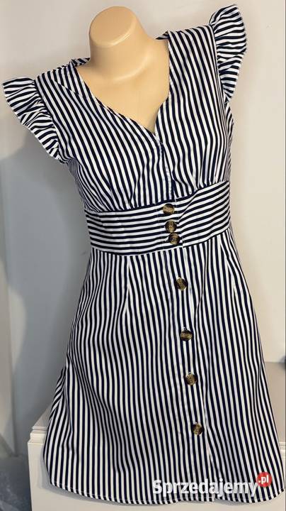 Sukienka w paski mazowieckie
