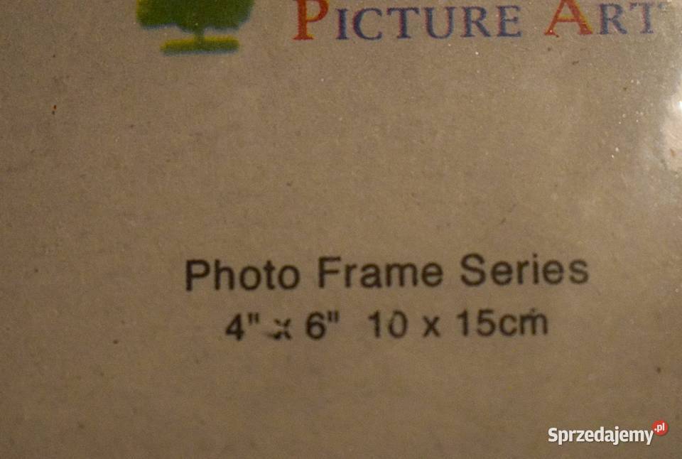 Ramki na zdjęcia w kolorze złotawym z motywem Chełmno