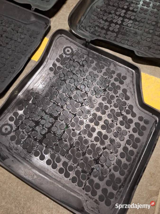 Dywaniki Toyota Prius 2 Prius 3 Warszawa sprzedam