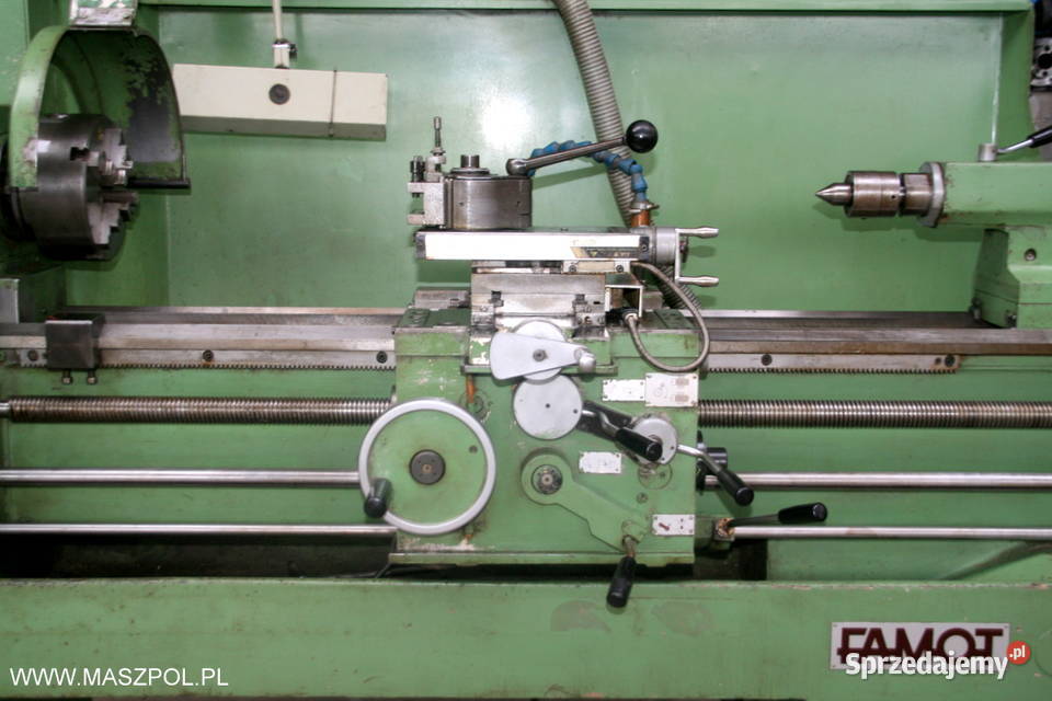 Tokarka uniwersalna TUM 35 E1 x 1000 FAMOT Głowno