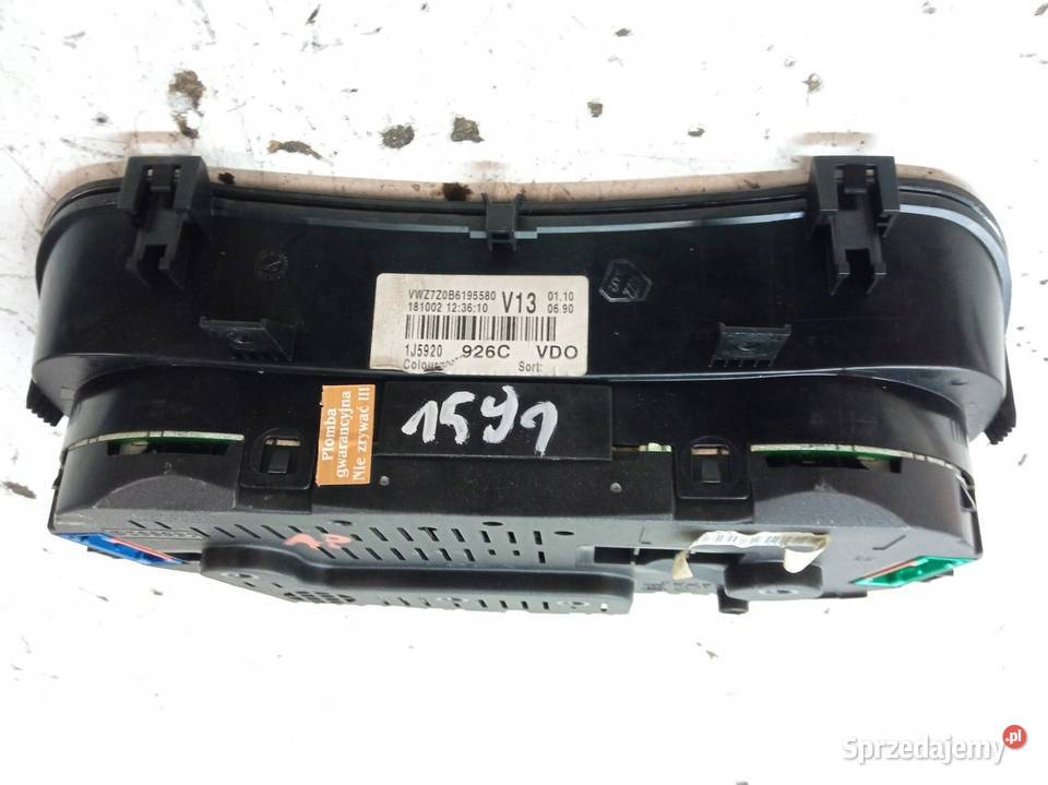 LICZNIK 1J5920926C 19 D VW Volkswagen Bora I Rok produkcji 2002