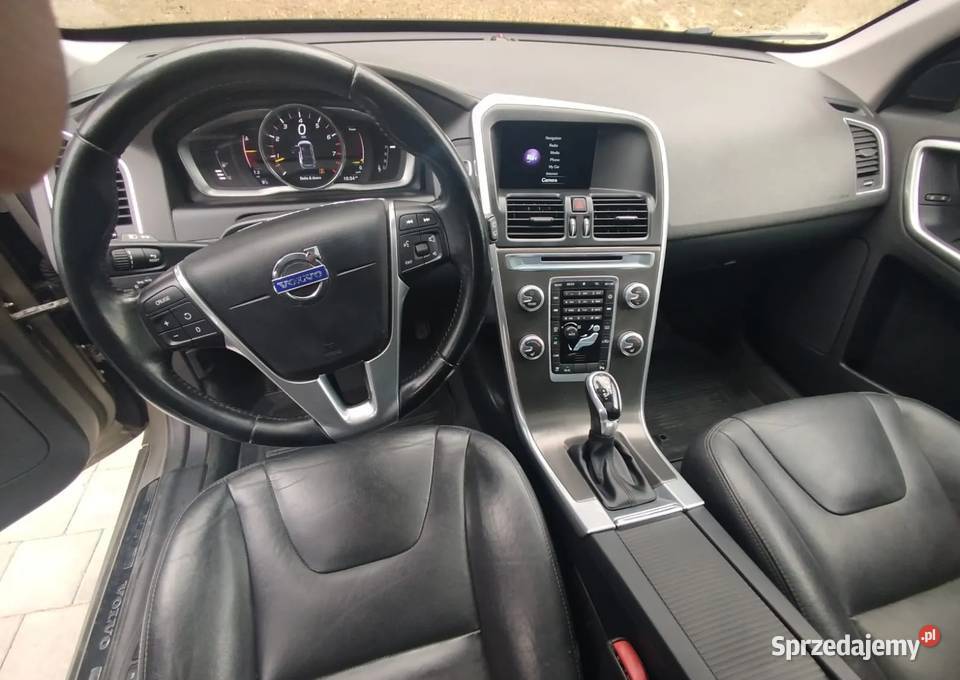 Sprzedam Volvo XC 60 T5 AWD Base Samochody osobowe podkarpackie