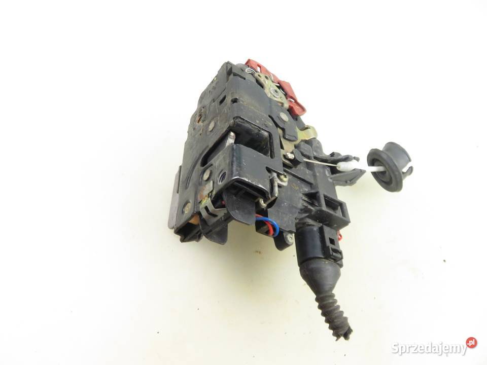 ZAMEK LEWY PRZEDNI AUDI A4 B6