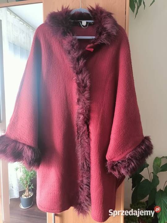 Ponczo wełniane z futerkiem Sosnowiec