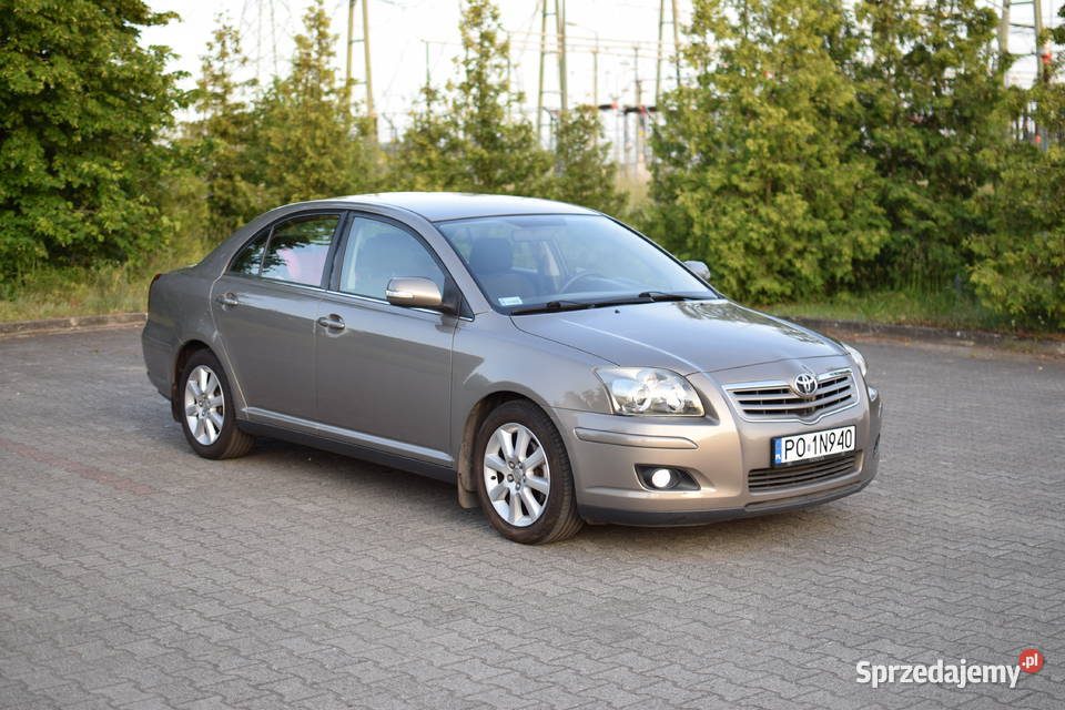 Toyota Avensis Sedan Lift 16 16v salon polska Ostrów Wielkopolski
