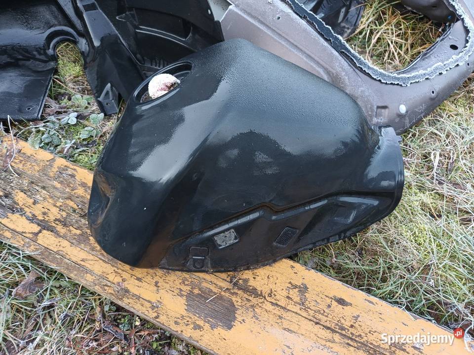Zbiornik paliwa Suzuki GSR 750 Bak Zbiorniki paliwa świętokrzyskie Lipowica