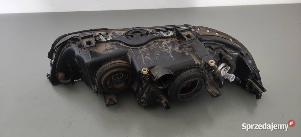 Lampa Przod Xenon Bmw 5 E39 Lift Hella 0004r Lampy przednie Dzierżkowice sprzedam