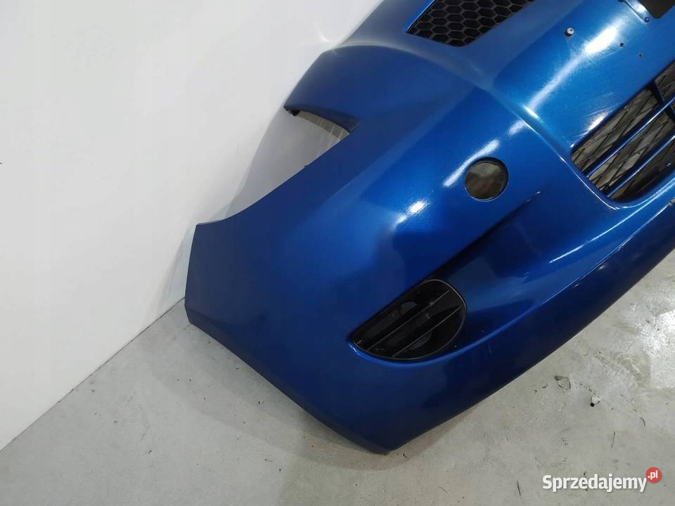 ZDERZAK PRZÓD 8T0 LEKKO USZKODZONY Toyota Yaris świętokrzyskie