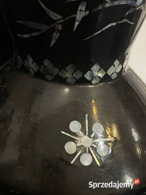 Wazon lakowy z inkrustacją masą perłową motyw Porcelana i szkło Kraków
