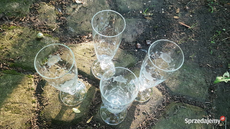 Cztery kielichy szklanki do wody soku Porcelana i szkło śląskie Myszków