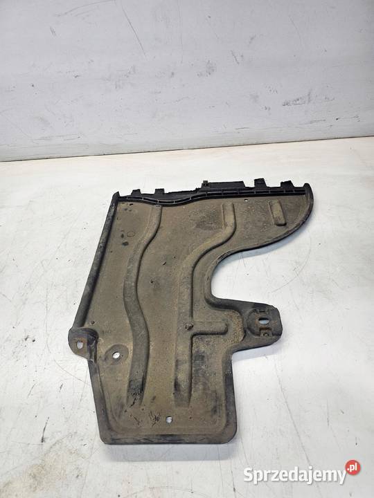 OSŁONA PŁYTA PODWOZIA LEWA AUDI A3 8V 5Q0825206J osobowe Przystajń sprzedam