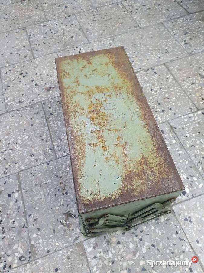 Skrzynka metalowa narzędziowa PRL Wieliczka sprzedam