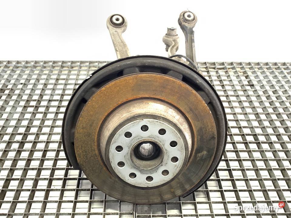 ZWROTNICA PIASTA PRAWY TYŁ MERCEDES C218 osobowe podkarpackie