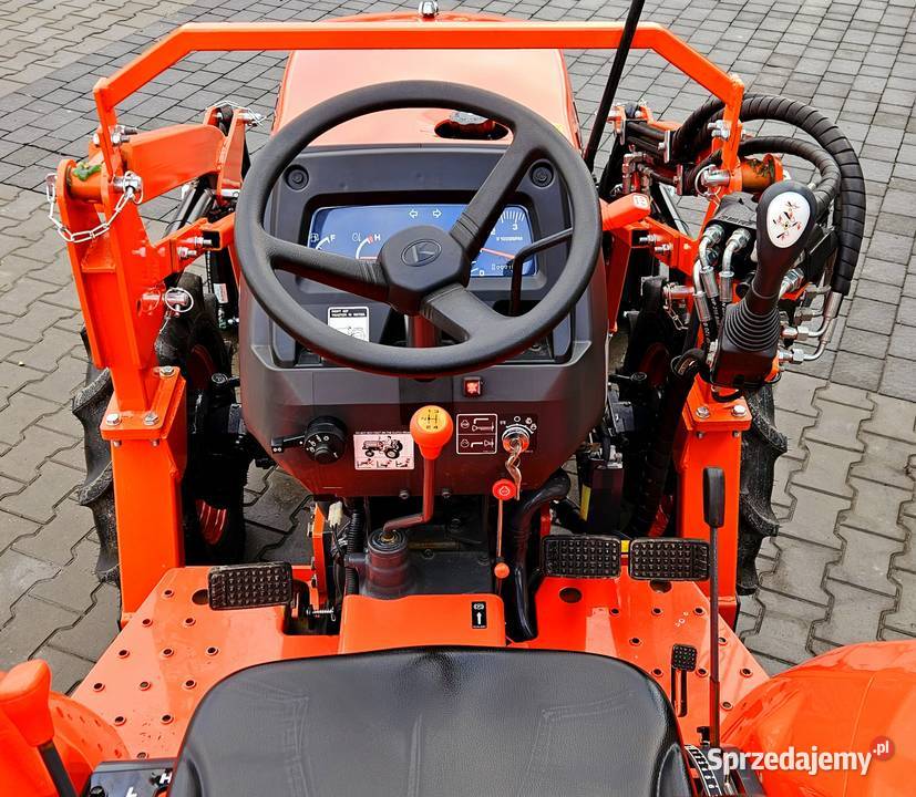 Kubota L3408 z ładowaczem czołowym MIKANN CR2 sprzedam