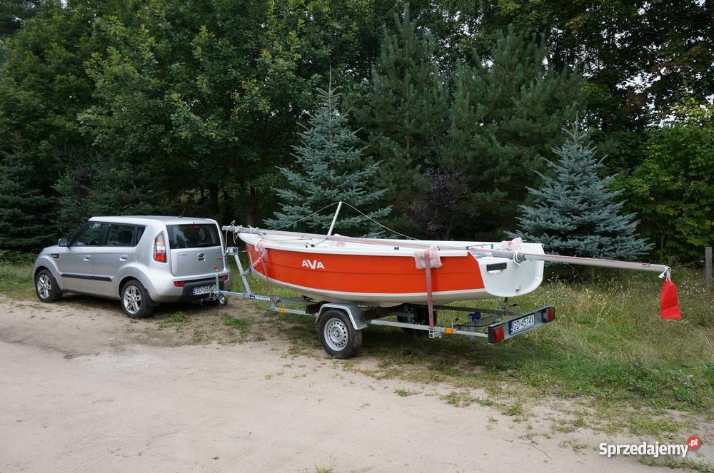 Posezonowa uniwersalnych łodzi żaglowych AVA Gdańsk