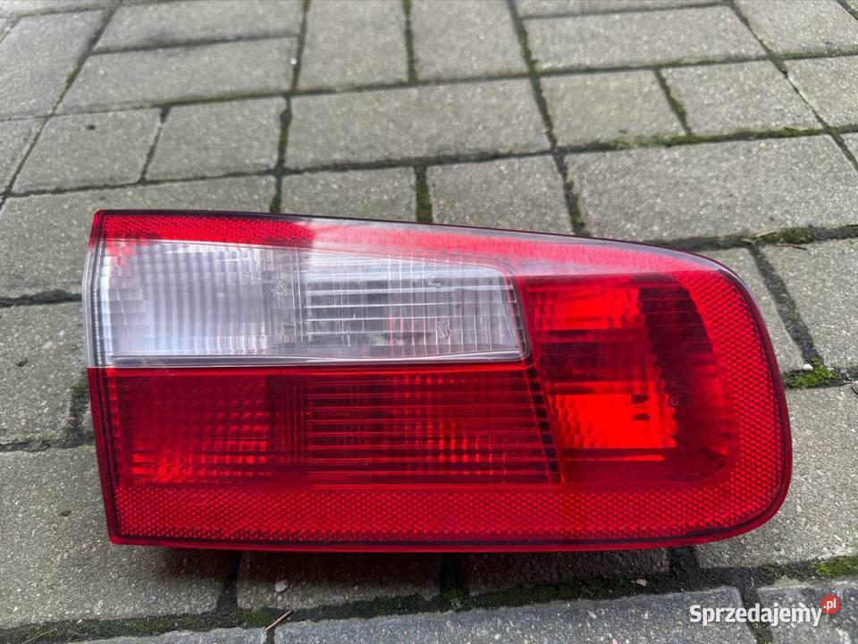 Lampa tył lewa wewnętrzna Renault Laguna II osobowe Ostrów Wielkopolski