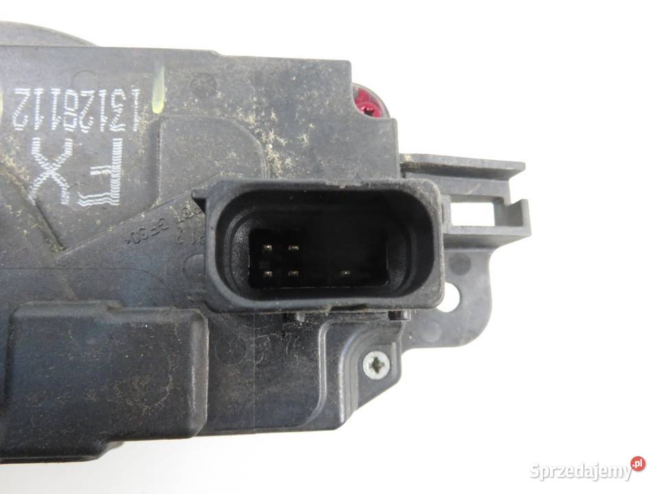 ZAMEK PRAWY PRZEDNI OPEL ASTRA III H 13128112