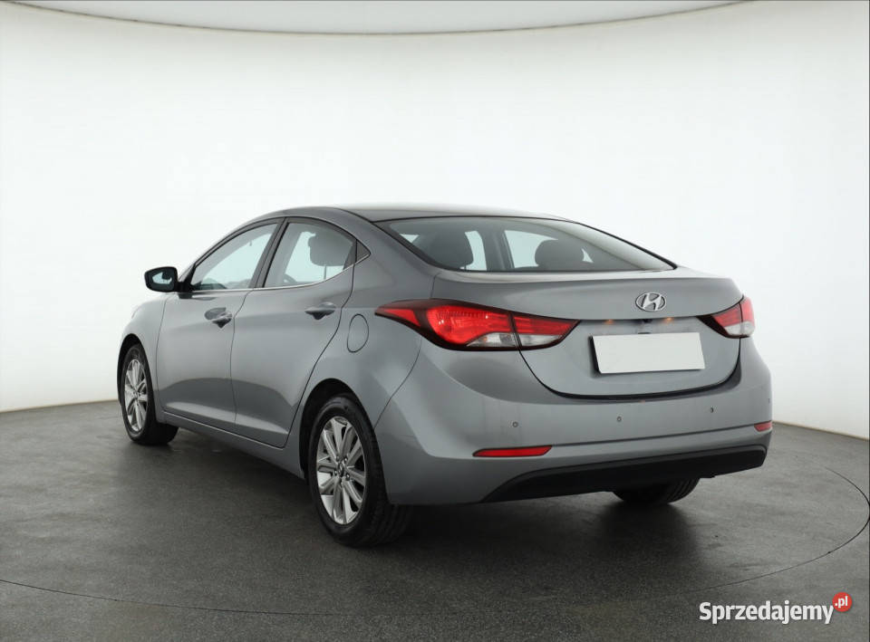 Hyundai Elantra 16 nieuszkodzony Piaseczno