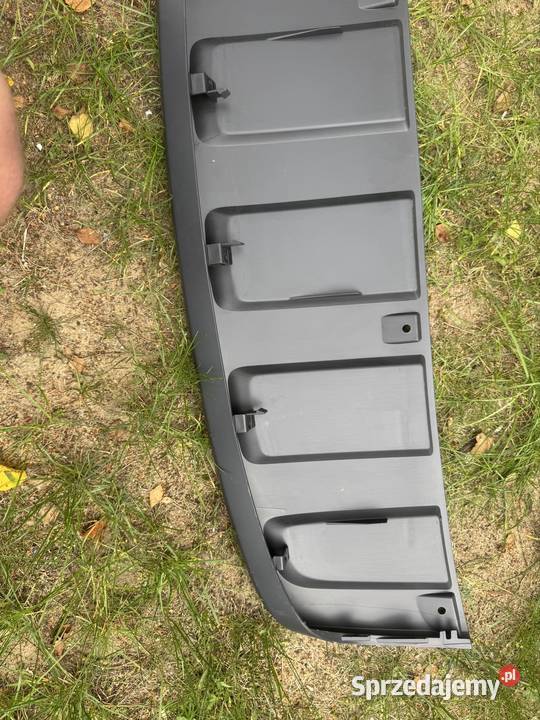 Spoiler zderzaka AUDI Q7 4L 06 10 osobowe sprzedam