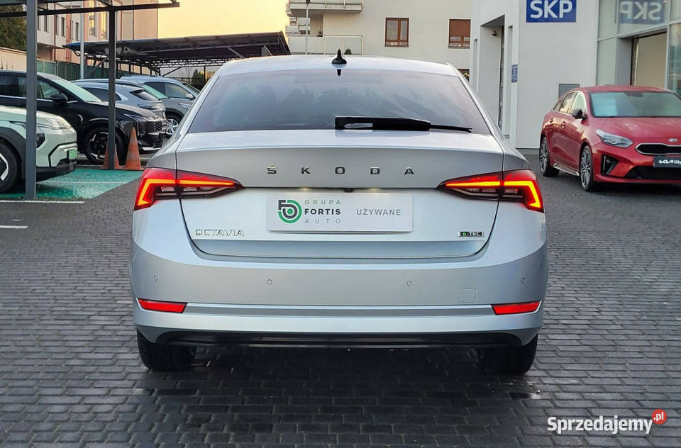 koda Octavia fv23automat dsgbenzyna150 keyless kamera cofania