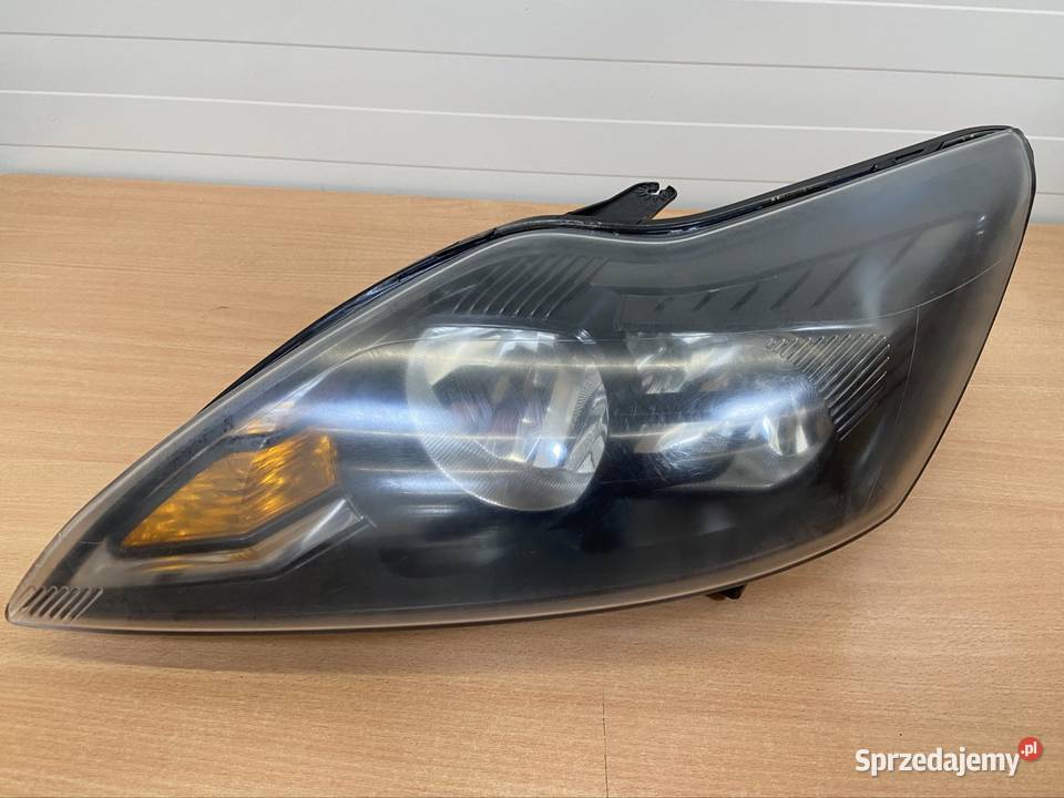 Reflektor lampa lewy czarny Ford Focus mk2 FL osobowe sprzedam