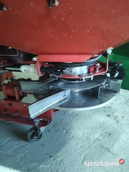 Rozsiewacz nawozów kverneland dsm Ostrów Wielkopolski