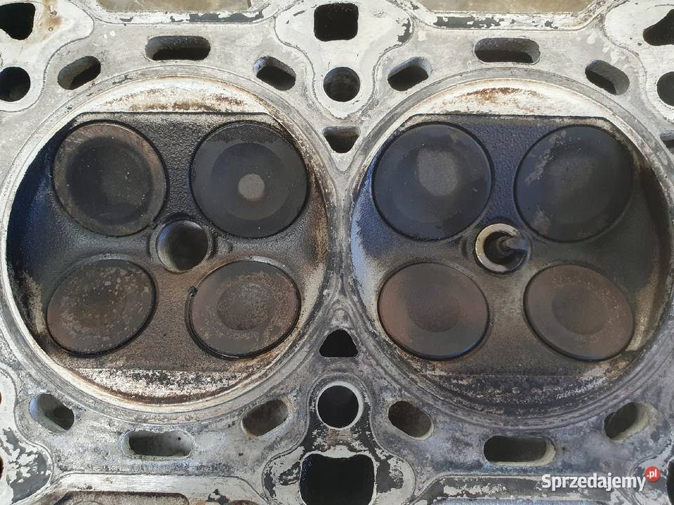 Opel Corsa D 12 16V GŁOWICA CYLINDRÓW 55355430 Głowice cylindrów Rudka