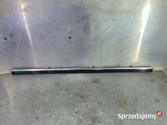 LISTWA DRZWI PRAWY PRZÓD LC9Z CHROM PASSAT B5