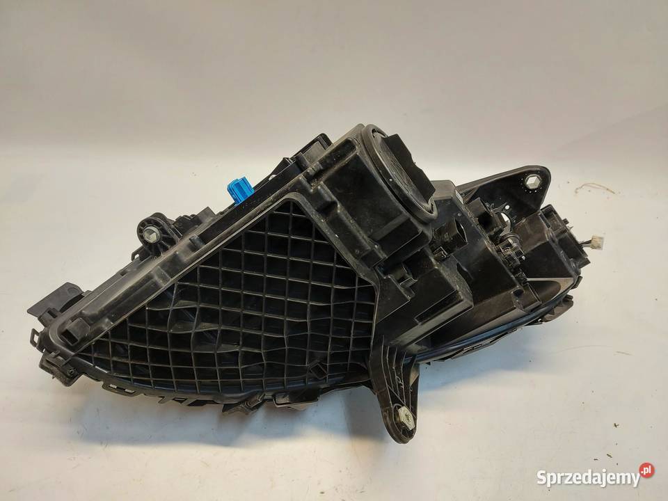 Mercedes EQC 400 W293 LAMPA PRAWA PRZÓD LED