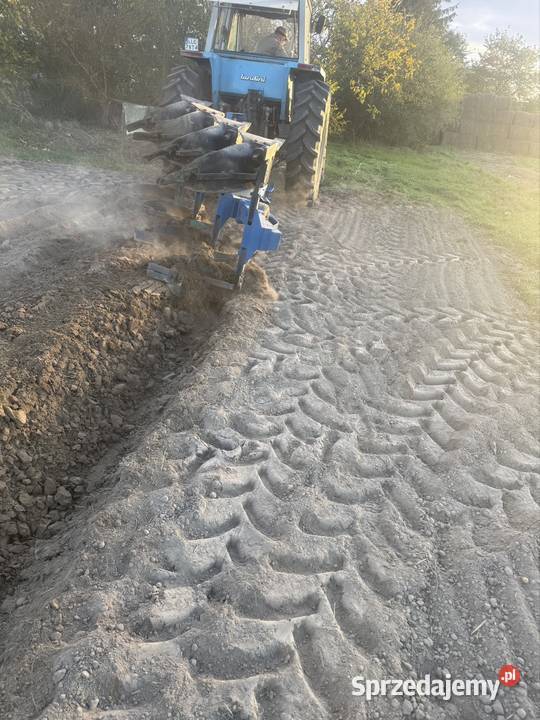 Plug obrotowy 4 skibowy 31 Dowdeswell DP7 stan nieuszkodzony Maszyny rolnicze Zezulin Drugi