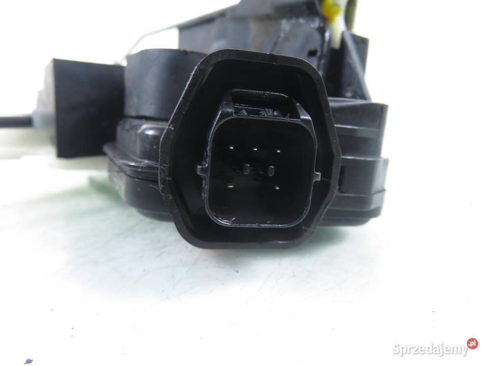 ZAMEK LEWY PRZEDNI HYUNDAI SANTA F I osobowe Zamki, wkładki i kluczyki