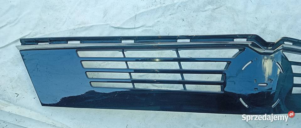 Opel Astra VI L atrapa grill zderzaka przedniego Przeźmierowo