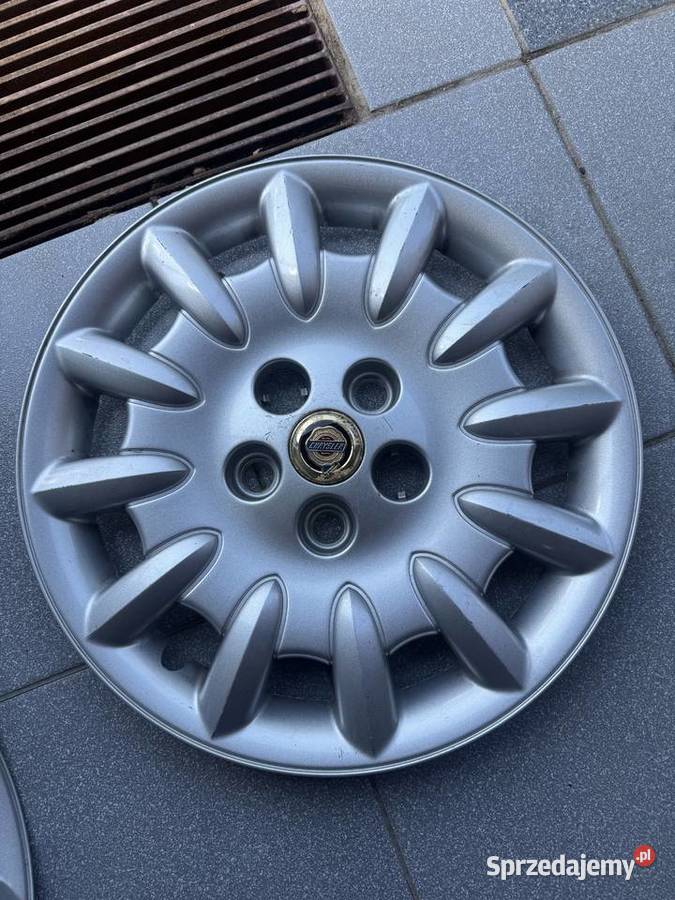 Kołpaki komplet 4 Chrysler Grand Voyager 16