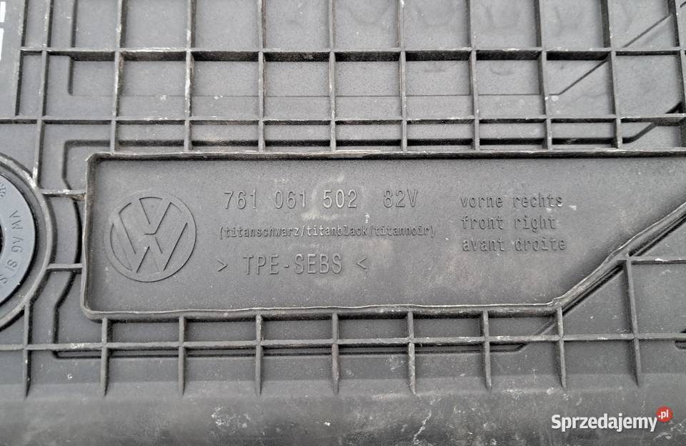 VW TOUAREG III DYWANIKI GUMOWE KPL ORYGINALNE Wrocław sprzedam